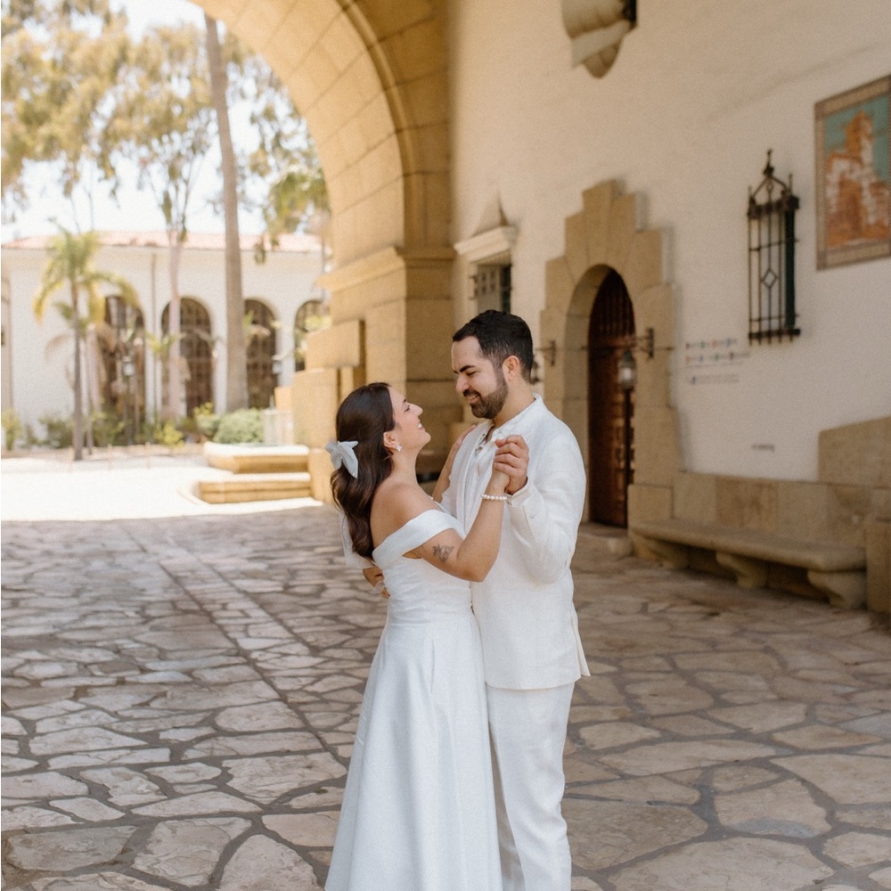 David's Bridal Off-Shoulder Cream Wedding Dress - Picture 6 of 7